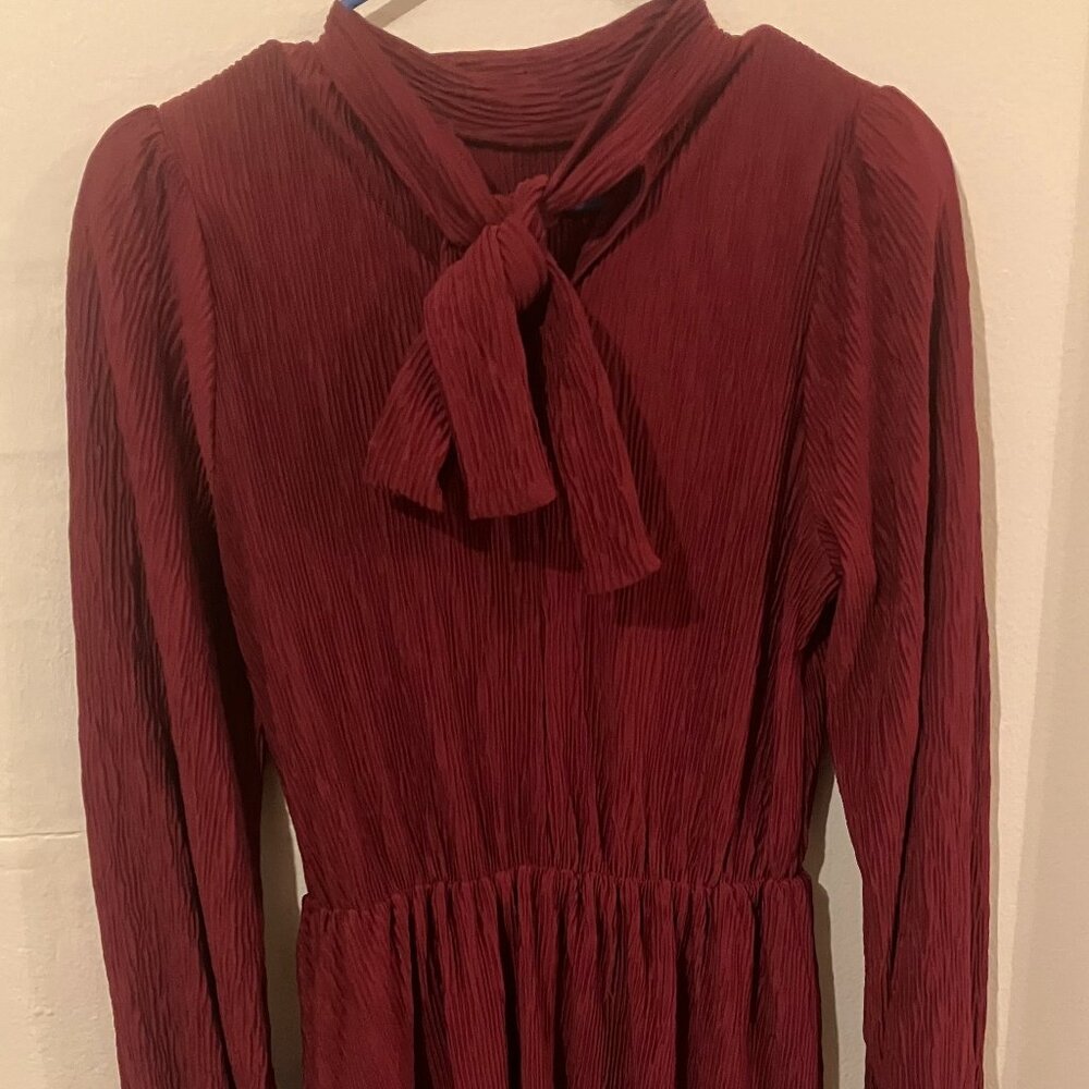 FLORET STUDIOS Plisse Tie-Neck Long Sleeve Dress - Burgundy Red - Medium